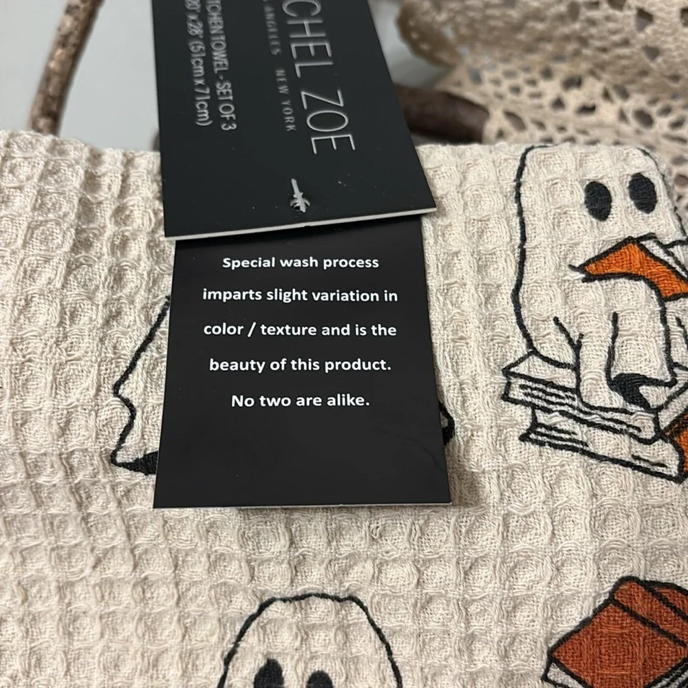 1 SET LEFT! NWT RACHEL ZOE GHOST READING BOOK KITCHEN TOWELS SET OF 3  NWT